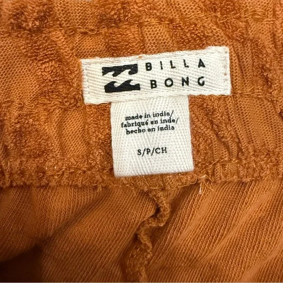 Billabong Women's Shorts - Picture 4 of 5